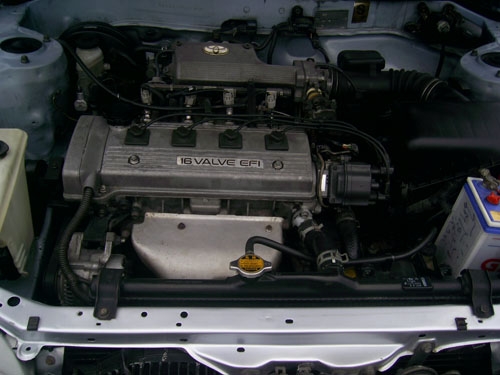 TOYOTA โคโลล่า สวย ๆครับ