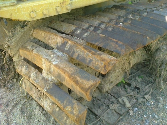 ขายรถแทรคเตอร์ MITSUBISHI  BD2H รถสวยสภาพเก่านอกมีตู้เก๋งแอร์พร้อมราคาถูก