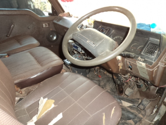 ขายรถตู้โตโยต้า เครื่อง2y ติดแก็สLPG สภาพดีราคาถูกๆพร้อมใช้งานคับ