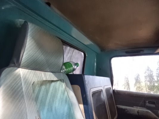 ขายรถอีซูซุ6ล้อNKR110แรง โดยสาร สภาพสวยๆ พร้อมใช้งานคับ