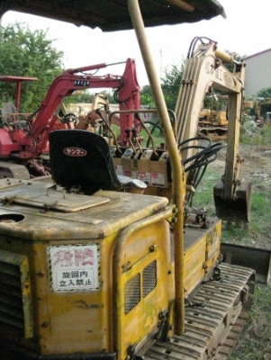 มาอีกตัวแล้วครับ-รถขุด YANMAR: YB1200SSL จากญี่ปุ่น สภาพพร้อมใช้ เครื่อง 3 สูบ มาอีกตัวแล้วครับ-รถขุด YANMAR: YB1200SSL จากญี่ปุ่น สภาพพร้อมใช้ เครื่อง 3 สูบ