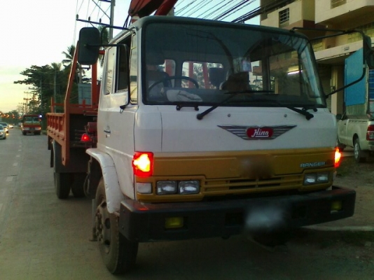 ขายหัวรถ 6 ล้อ ฮีโน่   ขายเฉพาะหัว  ตัวรถไม่ขาย     สนใจติดต่อ 081-6079515