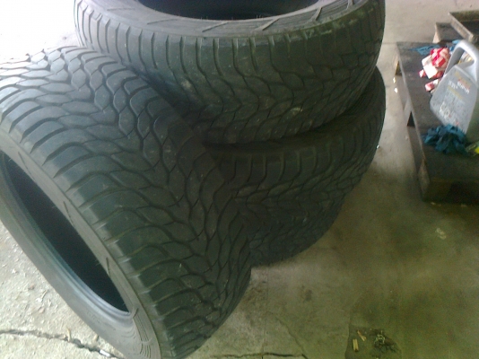 ขายยาง โยโก ฮาม่า ขอบ 18 ดอกยังดีครับ ขายยาง โยโก ฮาม่า ขอบ 18 ดอกยังดีครับ