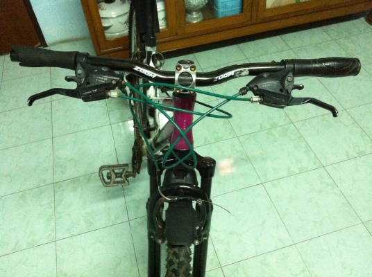 (ขายแล้วครับ ขอขอบคุณเว็ป truck2hand.com และผู้ซื้อเป็นอย่างสูงครับ)ขายเสือภูเขา LA 26 นิ้ว โครงอัลลอยด์ น้ำหนักเบา่ ล้อมิเนียม 21 เกียร์ โช๊คหน้า พร้อมใช้ อยากได้เท่าไหร่ต่อรองมา ขายได้ขายเลย