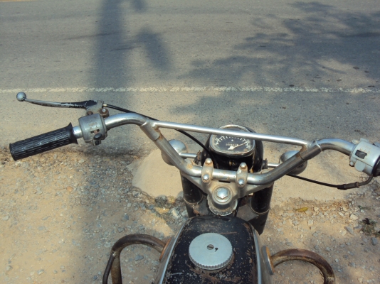 ขายรถซูซูกิ K 125 มีทะเบียนเดิมๆๆแห้งๆๆสนใจติดต่อสรกฤช 081-8478107