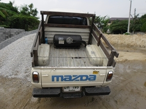 Mazda familia คานแข็ง Mazda familia คานแข็ง