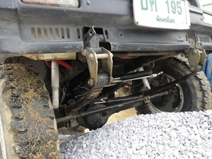 Mazda familia คานแข็ง Mazda familia คานแข็ง