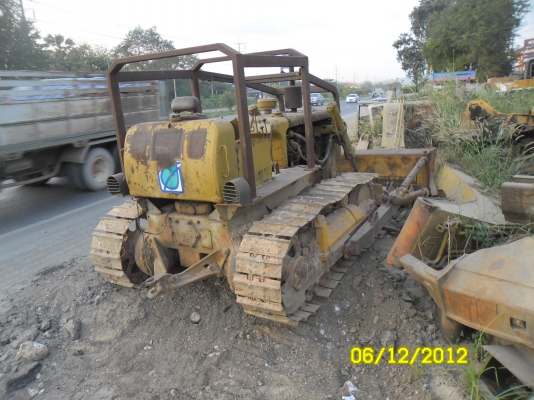 ขายแทรกเตอร์CAT - D 5D ตีนไก่ราคาถูกสภาพสวยพร้อมใช้