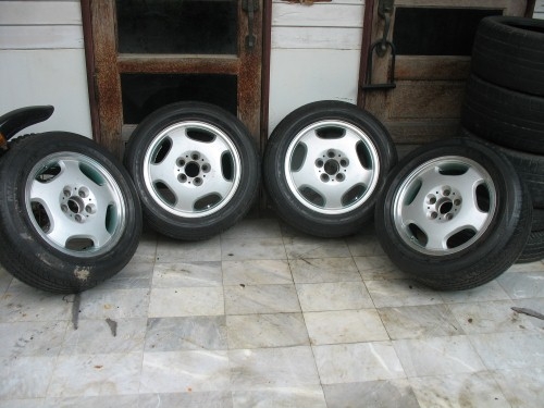*** ขาย ล้อแม็กเบนซ์ 5 รู Made in Italy ขอบ 16 นิ้ว พร้อมยาง 225/55 /16 ***