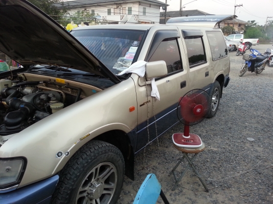 ขาย Isuzuดราก้อน2800 แวน สวยหายากแล้ว