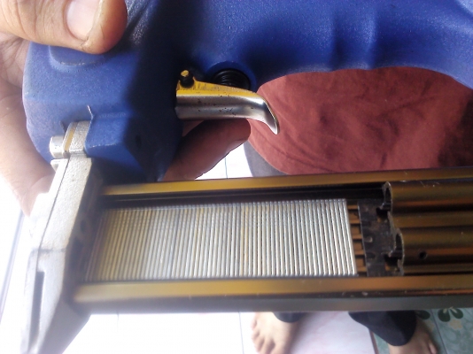 ปืนลมยิงตะปูเล็ก BOCHIMA ใช้ได้ดี ลมไม่รั่ว