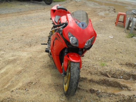 ขาย CBR 400 ทะเบียนแท้ ชุดโอนครบ ต่อรองได้ ขาย CBR 400 ทะเบียนแท้ ชุดโอนครบ ต่อรองได้