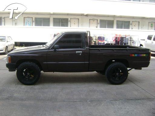 ขายกระบะพร้อมลุย LN51 4 ขอดีเซลแท้ เท่ห์ๆครับ