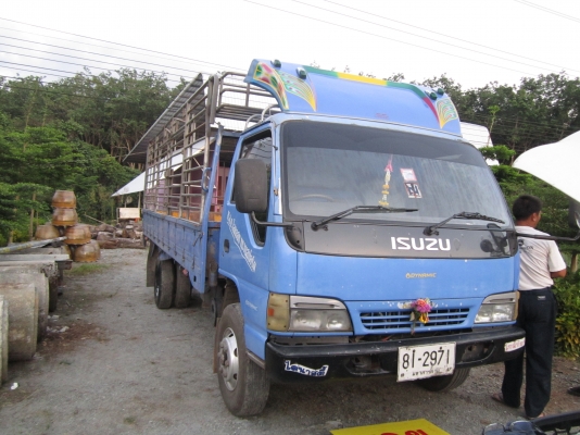 ISUZU-NQRปี47เครื่อง150แรงกะบะยาว5,50เมตรสภาพพร้อมใช้-รถห้าง-