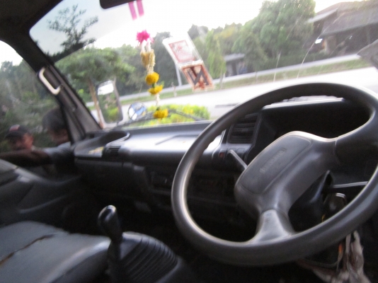 ISUZU-NQRปี47เครื่อง150แรงกะบะยาว5,50เมตรสภาพพร้อมใช้-รถห้าง-