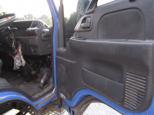 ISUZU-NQRปี47เครื่อง150แรงกะบะยาว5,50เมตรสภาพพร้อมใช้-รถห้าง-