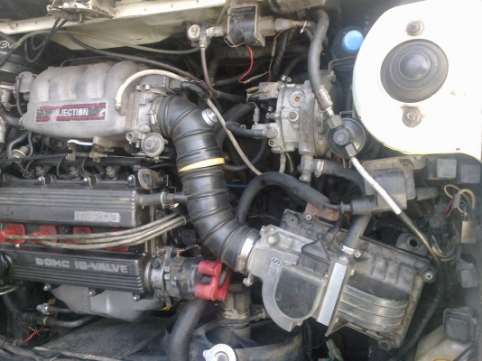 ขายรถโบรานเก๋งมาสด้า323 สีขาว5ประตู 45000