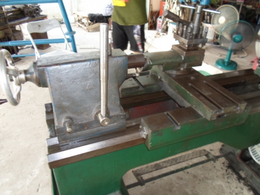 เครื่องกลึง 5 ฟุต 3 เพลา เกียร์บล็อก ขาย 65,000 ด่วน เครื่องกลึง 5 ฟุต 3 เพลา เกียร์บล็อก ขาย 65,000 ด่วน