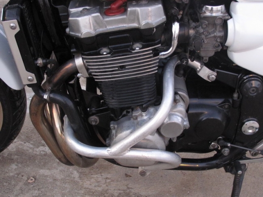 บรีส ไบค์ ช็อป/// ขายCb1300.ปี99 ทะเบียนโอน แต่งเต็ม