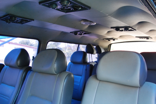 ขายรถตู้สักคันครับ