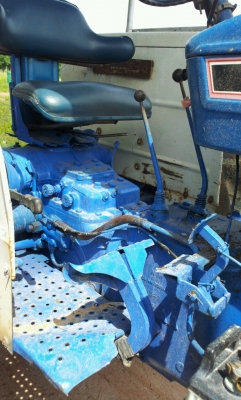 ขายรถไถ FORD 6600 เพลาเดี่ยว เอกสารอินวอย 7 จาน ที่ตัดหญ้า ราคา 350000