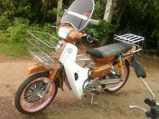 ฮอนด้า คุรุสภา แต่งสวย มีเล่มดิสน์หน้า+หลังบัมโบ้ เครืองไลฟาน 110 สตาสร์มือ ชุบทั้งคันท่อแต่ง ออยคลูเลอร์