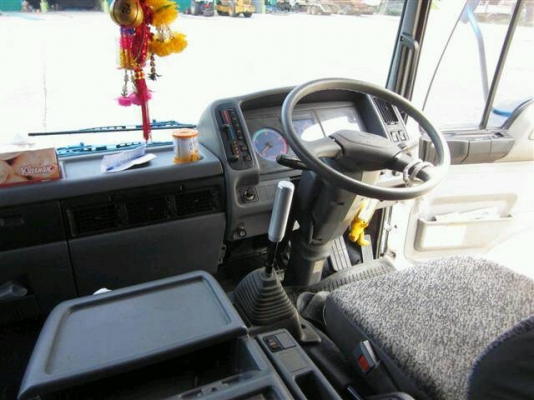 HINO FC2J จำนวนห้าสูบ 170 แรงม้า HINO FC2J จำนวนห้าสูบ 170 แรงม้า