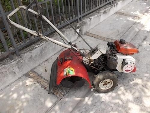 รถพรวนดินเดินตาม รหัสสินค้า :13001153 เครื่องยนต์เบนซิล นำเข้าจากญี่ปุ่นพร้อมใช้งาน www.nihonmono.com