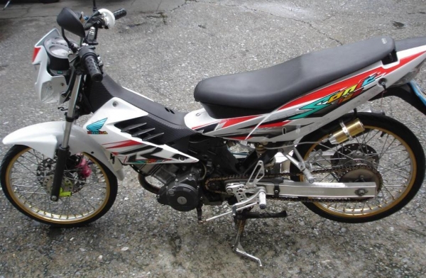 ขายHonda Sonic 125 จด ธ.ค.48 พรบ.หมด ธ.ค.56 ขายHonda Sonic 125 จด ธ.ค.48 พรบ.หมด ธ.ค.56