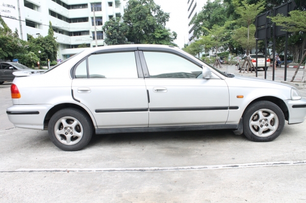 civic ตาโต 97 VTi-E รุ่น limited ABS(ขอขายเงินสดนะครับ)