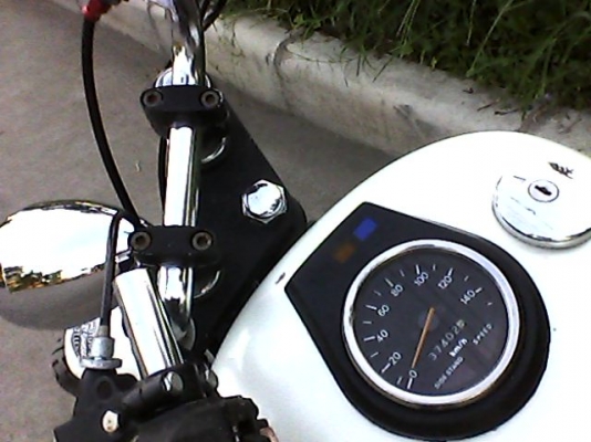 ขายCHOPPER SUZUKI400cc.แต่งHARLEY สวยเเน่นสะอาดแน่น อินวอย์พร้อมใช้ ราคา44000บ.