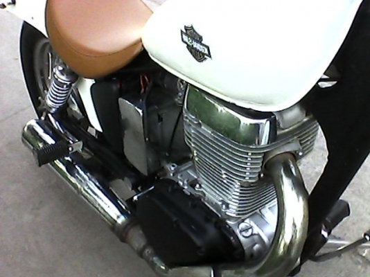 ขายCHOPPER SUZUKI400cc.แต่งHARLEY สวยเเน่นสะอาดแน่น อินวอย์พร้อมใช้ ราคา44000บ.