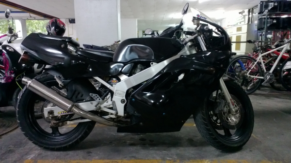 ขาย ซูซูกิ gsx 400 r5