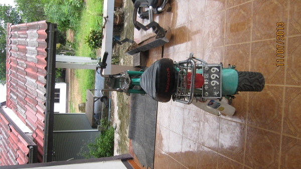 ขายโครงชาลีล้อโตๆๆ....รถจอดนานฝุ่นจับยังไม่ได้ล้างนะครับขาย15000บาทส่งได้ทั่วไทย0801696651ยุอำนาจเจริญครับ