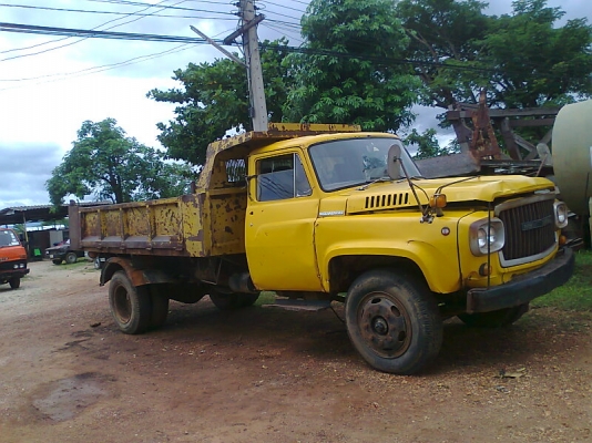 ขาย..รถหกล้อ นิสสัน เครื่อง ND6 เครื่องดี คัสซีสวย มีทะเบียนครบ.