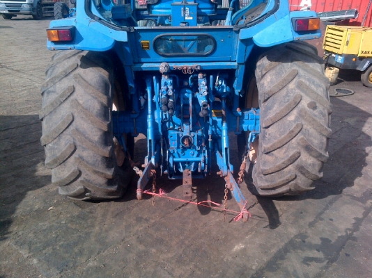 ฟอร์ด 6610 เกียร์มือ ราคา 3xx,xxx บาท