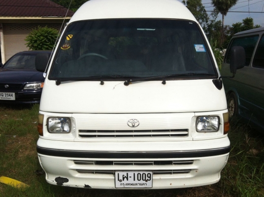 TOYOTA HIACE 2.5 GL สภาพสวยพร้อมใช้งาน