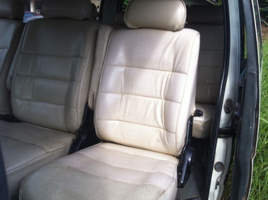 TOYOTA HIACE 2.5 GL สภาพสวยพร้อมใช้งาน