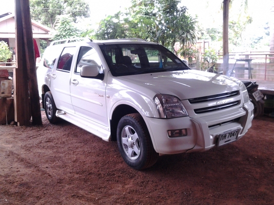 ISUZU DMAX THAIRUNG 3.0 ปี 47 เพาเวอร์ ไฟฟ้า เซ้นทรัลล็อภายในสวย คอนโซลลายไม้