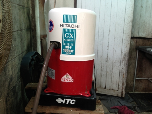 ขายปั้มน้ำอัตโนมัติ ITC ( Hitachi ) 250 W สภาพสวย พร้อมใช้งาน รับประกันคุณภาพ ดูประวัติการขายผมได้ครับ