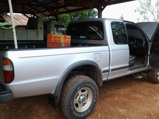 FORD RANGER โฟวีลแท้ปี 43 แอรแบคคู่ เพาเวอร์ ไฟฟ้า เครื่องเสียงเต็ม ให้แมกขอบ 15 จร้า