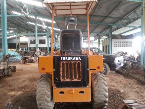 ขายรถตักล้อยาง FURUKAWA รุ่น FL30 เอวอ่อน พร้อมใช้งาน
