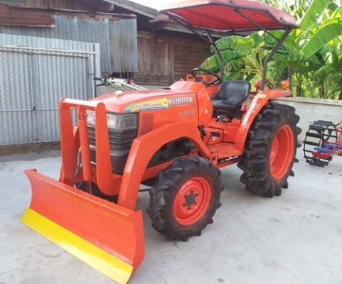 ขายรถไถ KUBOTA L3408 ระบบ 4WD พร้อมใบมีดดันดินหน้า