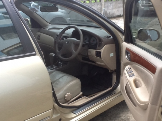 ขายตัดรถบ้านNissan sunny GL NEO ปี2004สภาพสวย