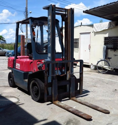 รถยกดีเซล Nissan FJ02M25 เสาสูง 3.5 เมตร