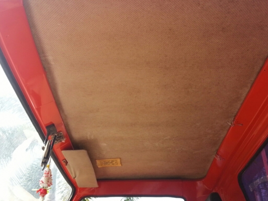 HINO KM 777 ติดเครน 2.9 ตัน  พี่ต้อม จังหวัดเพชรบุรี มัดจำแล้วค่ะ นัดรับรถในวันที่ 8/05/57ค่ะ