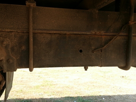 HINO KM 777 ติดเครน 2.9 ตัน  พี่ต้อม จังหวัดเพชรบุรี มัดจำแล้วค่ะ นัดรับรถในวันที่ 8/05/57ค่ะ