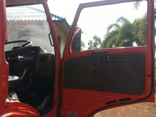 HINO KM 777 ติดเครน 2.9 ตัน  พี่ต้อม จังหวัดเพชรบุรี มัดจำแล้วค่ะ นัดรับรถในวันที่ 8/05/57ค่ะ