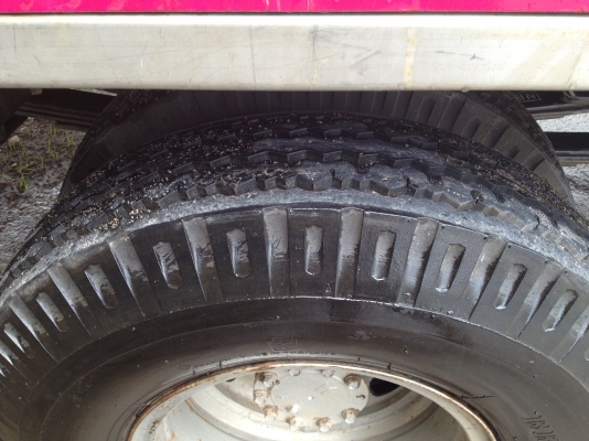 ขายNPR115 รถห้างแท้เกียร์สั้นปี35 เครืองเกียร์เดิม คานหลังF กระเนียมยาว4.3