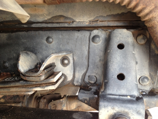 ขายNPR115 รถห้างแท้เกียร์สั้นปี35 เครืองเกียร์เดิม คานหลังF กระเนียมยาว4.3